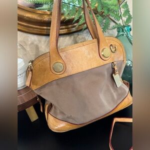 Dooney and Bourke purse handbag
